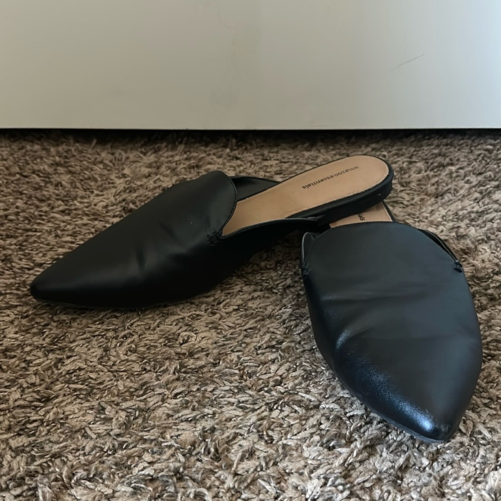 W 12 Black Mules